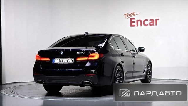 BMW 5 Series (G30)