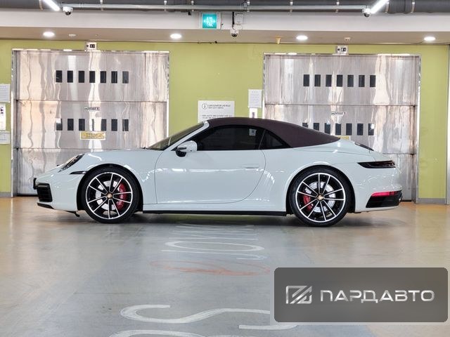 Porsche 911(992)