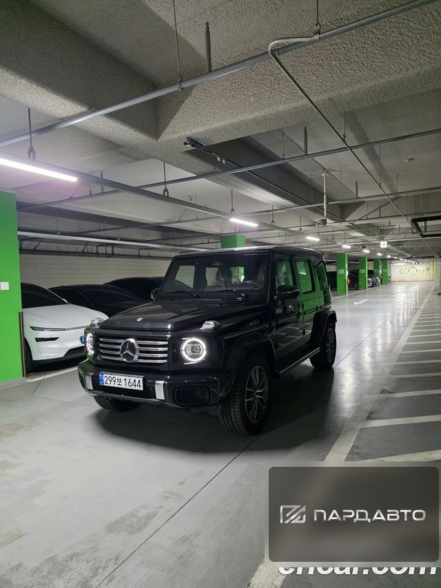 Mercedes-Benz G-Class (W465)