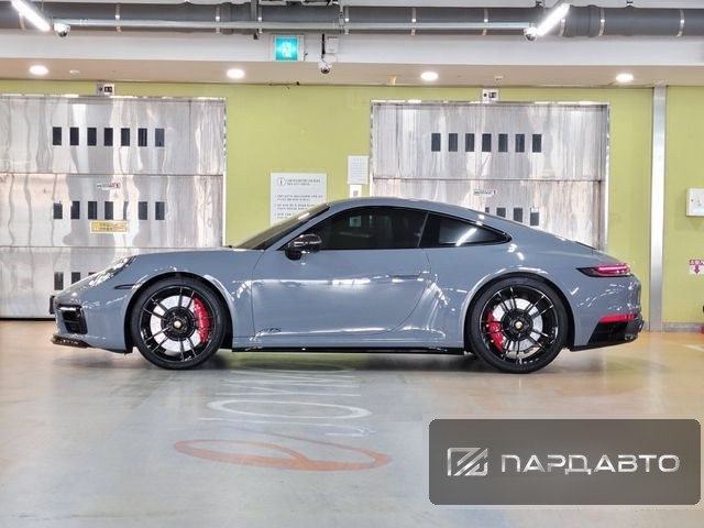 Porsche 911(992)