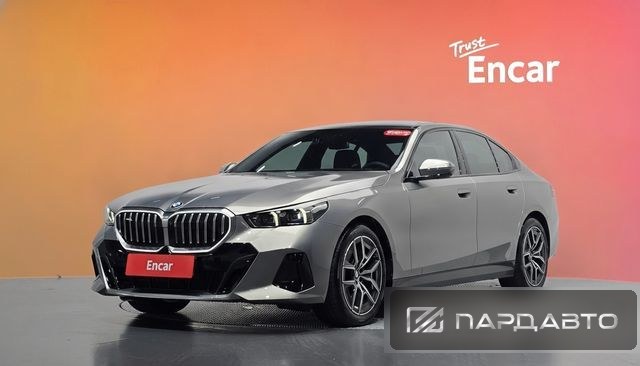 BMW 5 Series (G60)