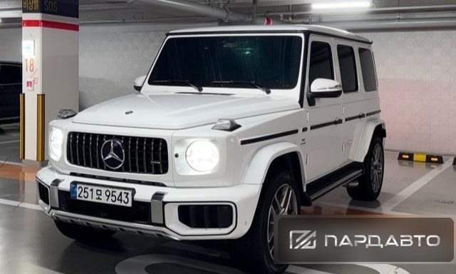 Mercedes-Benz G-Class (W465)