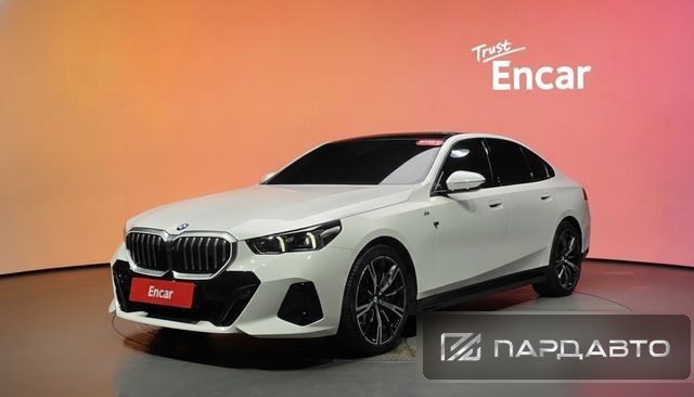 BMW 5 Series (G60)