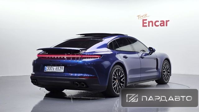 Porsche Panamera (976)