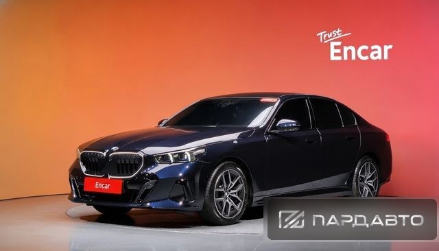 BMW 5 Series (G60)