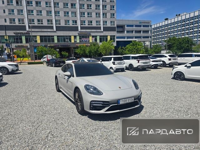 Porsche Panamera (971)