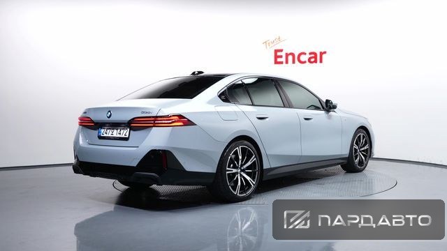 BMW 5 Series (G60)