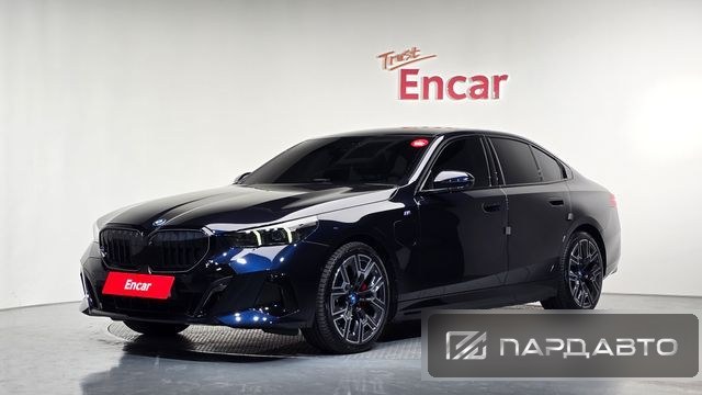BMW 5 Series (G60)
