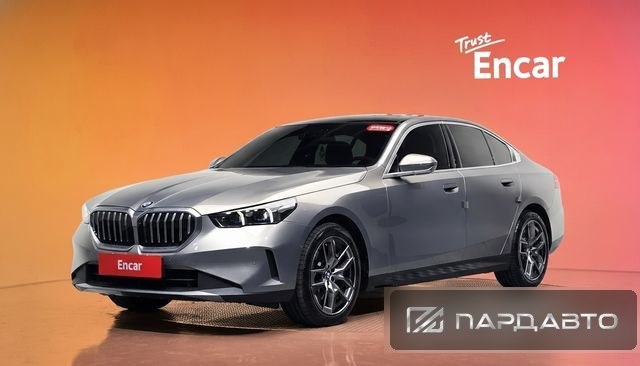 BMW 5 Series (G60)