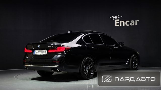 BMW 5 Series (G30)
