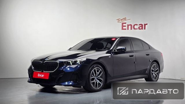 BMW 5 Series (G60)