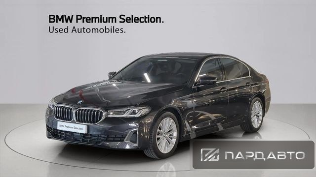 BMW 5 Series (G30)