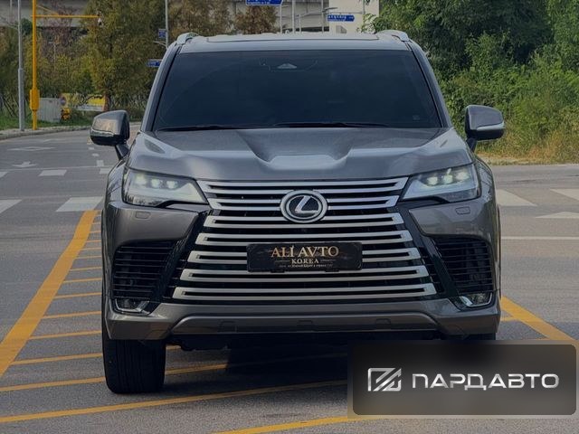 Lexus LX