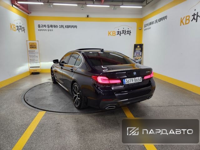 BMW 5 Series (G30)