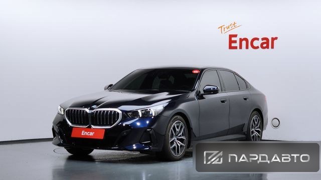 BMW 5 Series (G60)