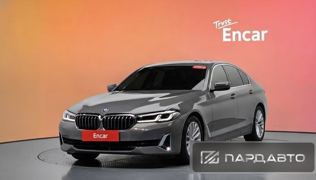 BMW 5 Series (G30)