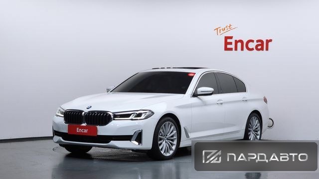 BMW 5 Series (G30)
