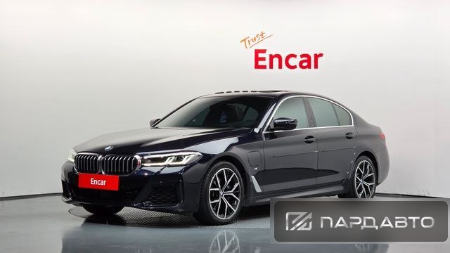 BMW 5 Series (G30)