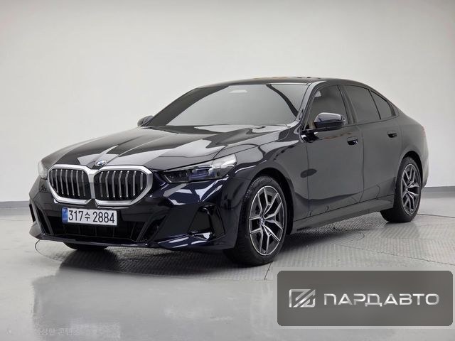 BMW 5 Series (G60)