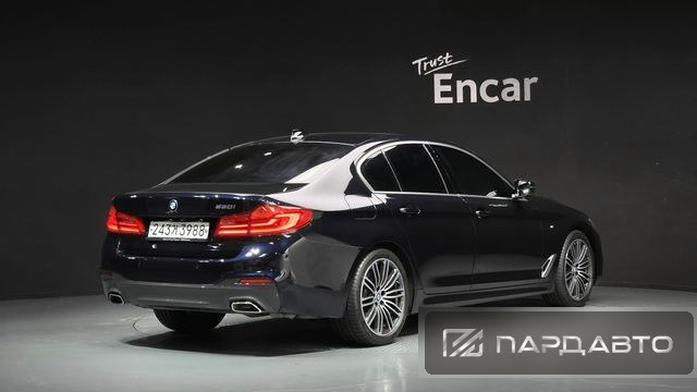 BMW 5 Series (G30)