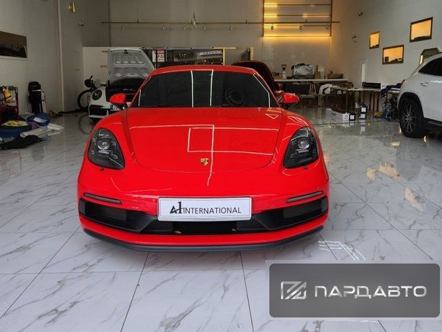 Porsche 718 Cayman