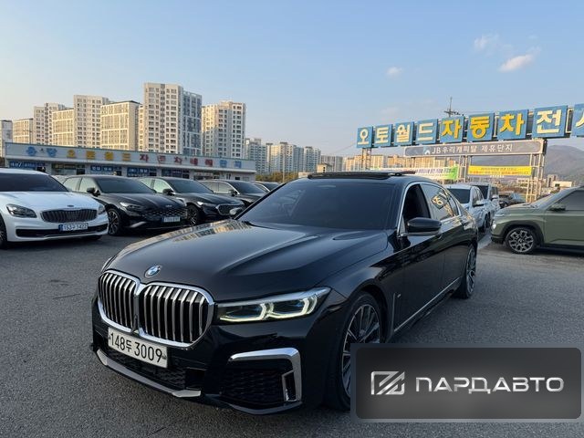 BMW 7 Series (G11)