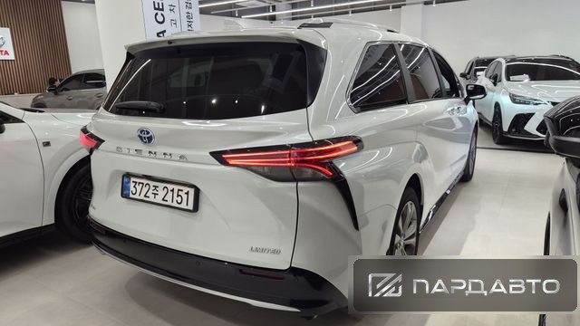 Toyota Sienna