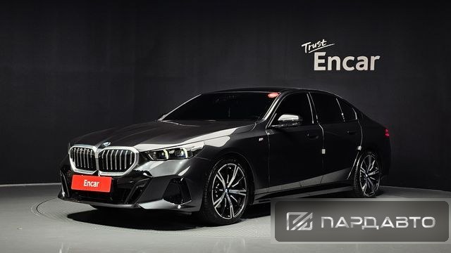 BMW 5 Series (G60)