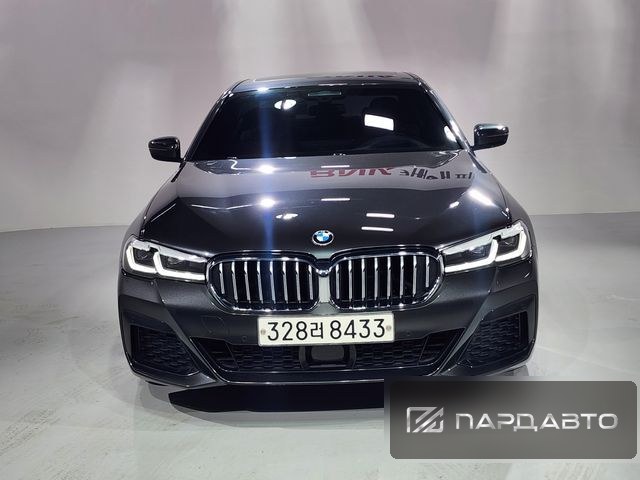 BMW 5 Series (G30)