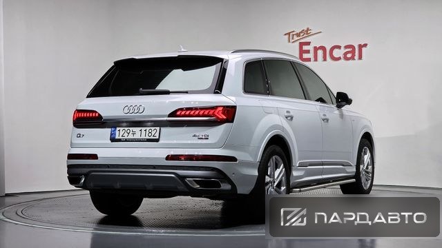 Audi Q7 (4M)