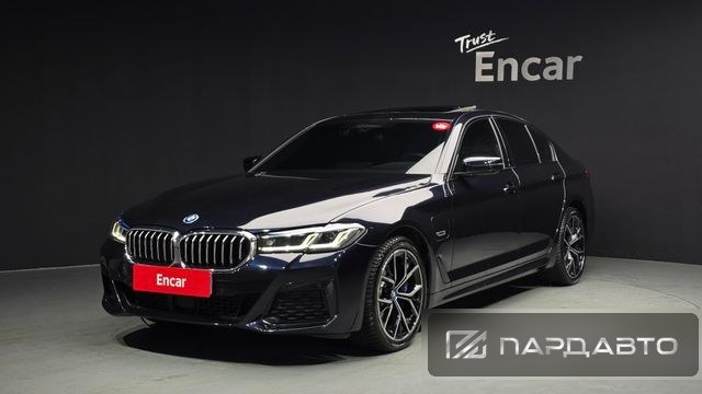 BMW 5 Series (G30)