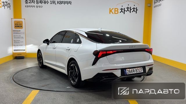 Kia K5 (DL3)
