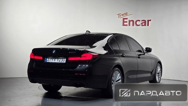 BMW 5 Series (G30)