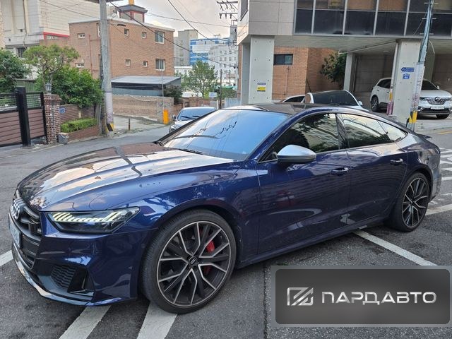 Audi A7 (4K)