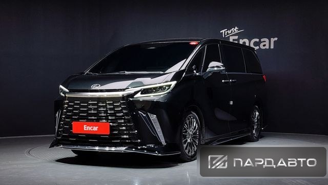 Lexus LM
