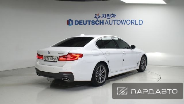 BMW 5 Series (G30)