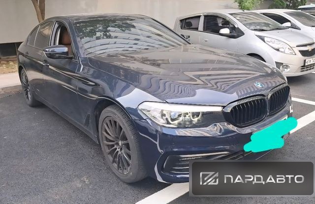 BMW 5 Series (G30)
