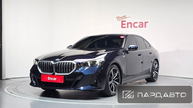 BMW 5 Series (G60)
