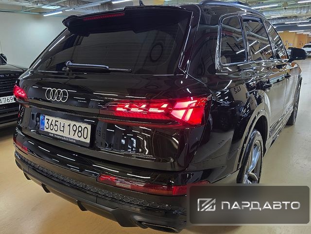 Audi Q7 (4M)