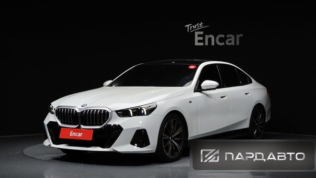 BMW 5 Series (G60)