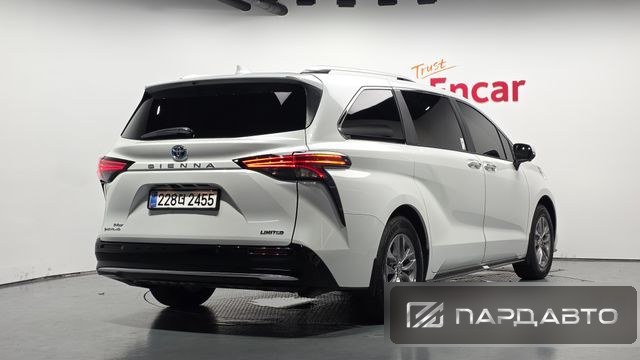 Toyota Sienna
