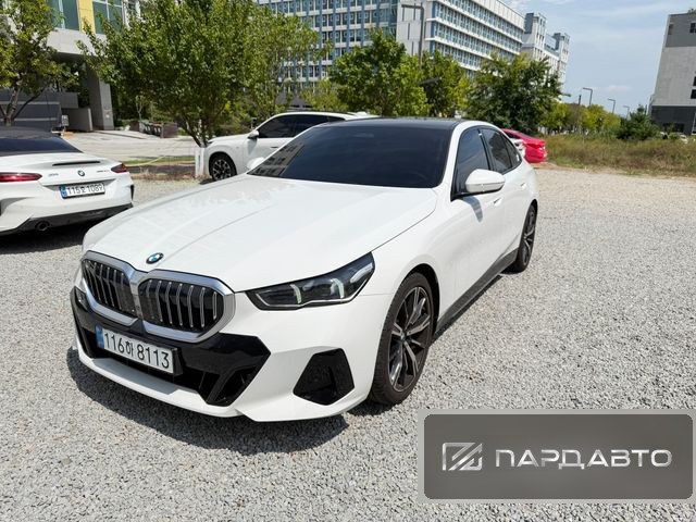 BMW 5 Series (G60)