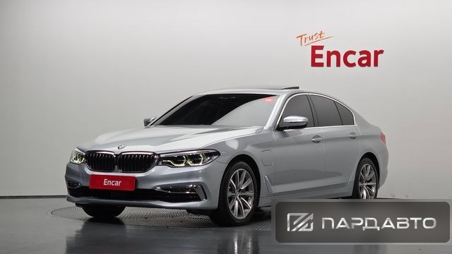 BMW 5 Series (G30)