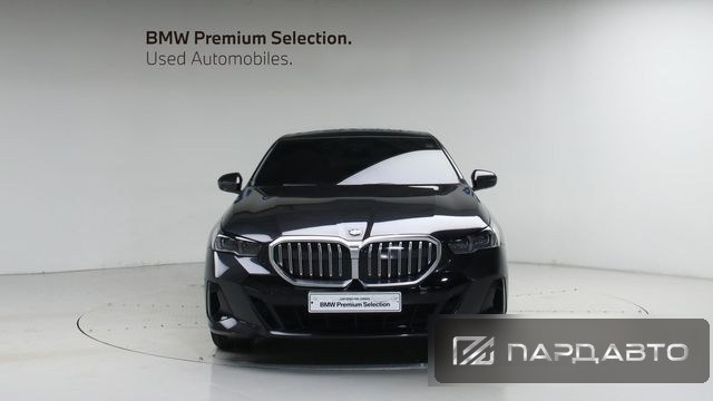 BMW 5 Series (G60)