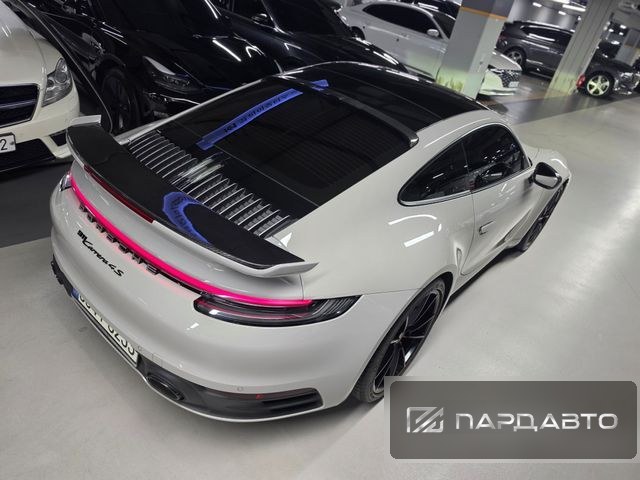 Porsche 911(992)