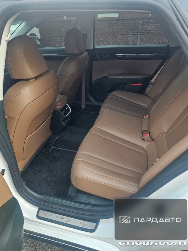 Hyundai Grandeur (GN7)