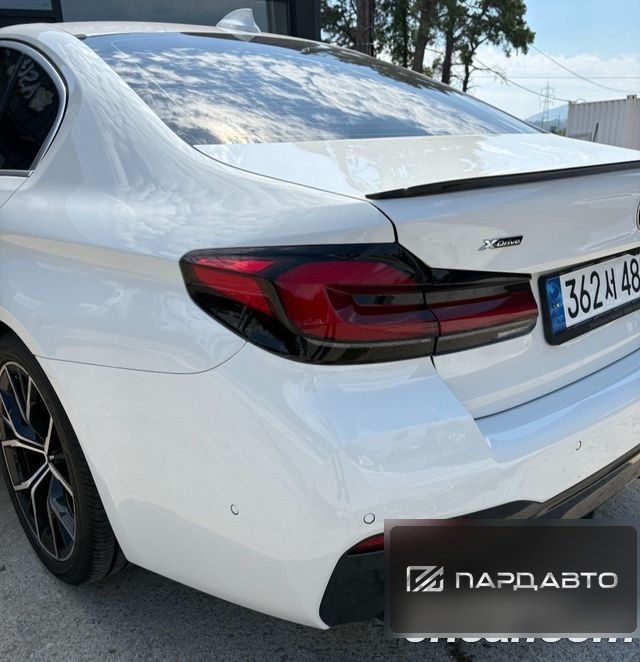 BMW 5 Series (G30)