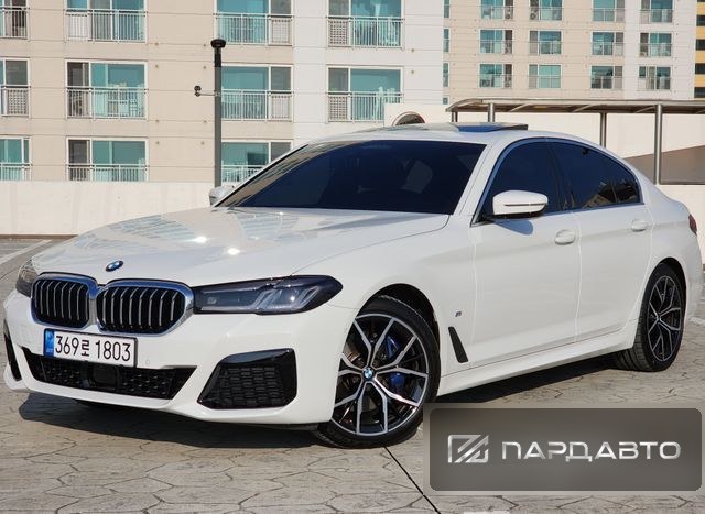 BMW 5 Series (G30)