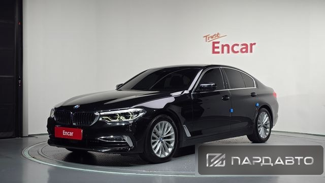 BMW 5 Series (G30)
