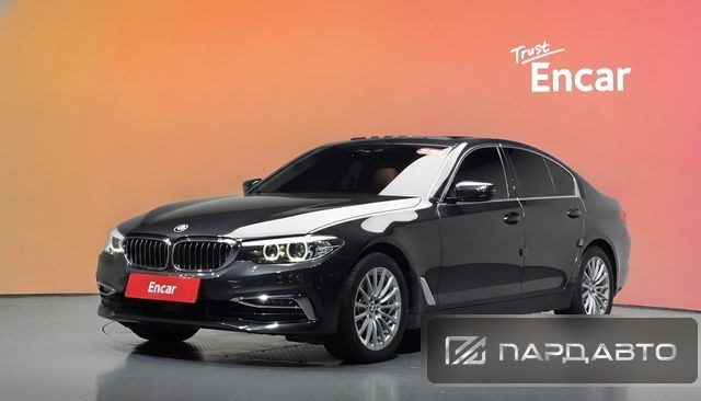 BMW 5 Series (G30)